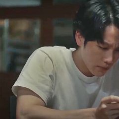 Naka De Salon Thai Drama photo