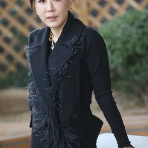 Jung Yi (2023)