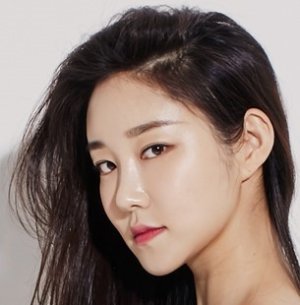 Eun Chae Lee