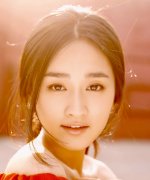 Elaine Cai