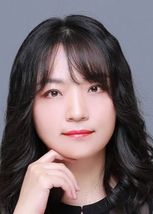 Qin Wen in Tempo de Amor e Alegria com Você Chinese Drama(2021)