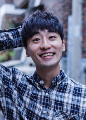 Seo Woo Jin in Convenience Store Junkies Korean Drama (2022)