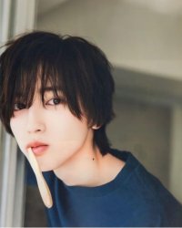 anyone knows who is he ??? i found him in my gallery 😭😭