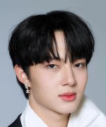 NuNew Chawarin Perdpiriyawong