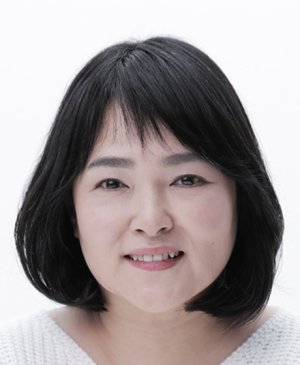 Yumi Yazawa