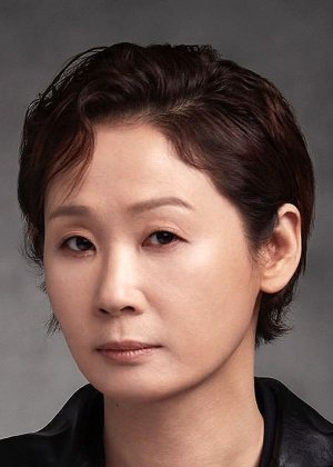 Kim Sun Young in The Silent Sea Korean Drama (2021)