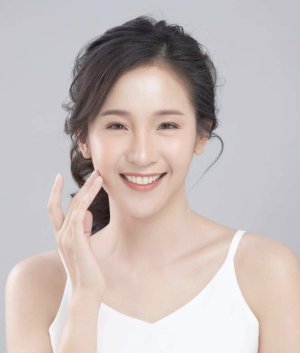 Oil Pakpimon Wareeratanaroj Fotoğraf