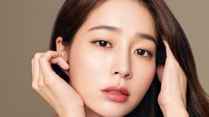 Actress Lee Min Jung might be the face of the new K-drama, "Let's Get A Divorce"