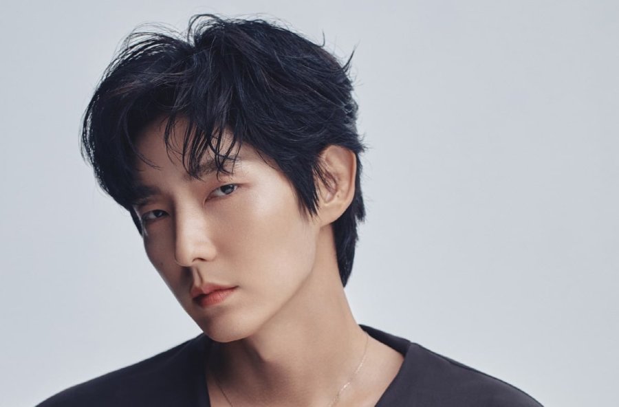 Lee Joon Gi’s new SBS drama “Again My Life” will premiere this April!