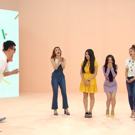 Idol Room (2018)