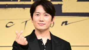 Ji Sung Shed 15 Kg in 2 Months for His Role in "Connection"