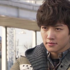 Bachelor's Vegetable Store Korean Drama photo