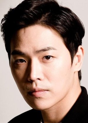 Lee Dong Ha in Doctor Lawyer Korean Drama (2022)