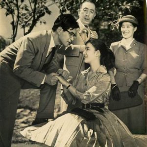 Hanayome Wa Matte Iru (1957)