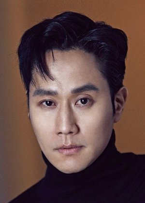 Jung Woo in A Model Family Korean Drama (2022)