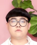 Mon Varakorn Varuncharoentham