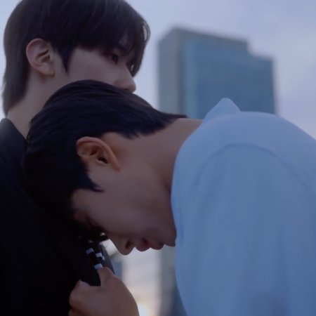 A Shoulder to Cry On (2023)