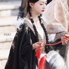 Kill Me Love Me () photo