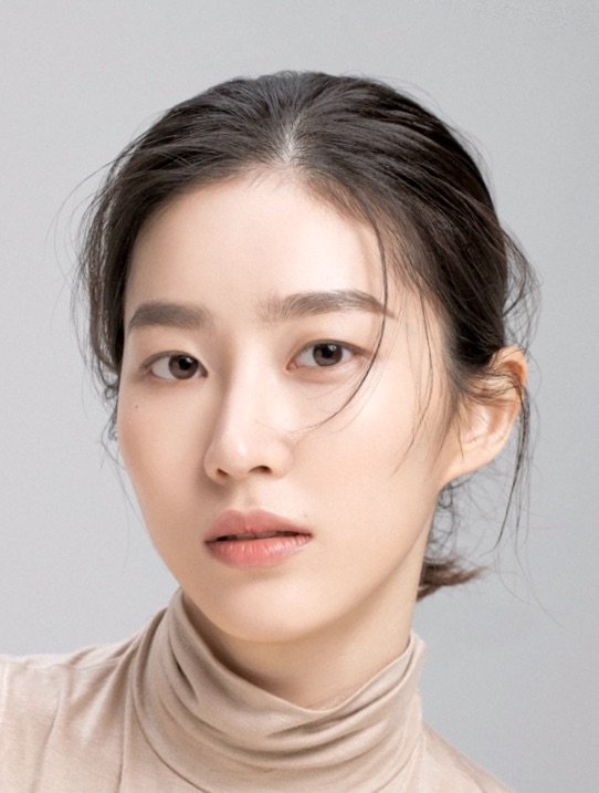 Eun Bi Lee