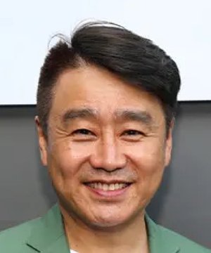 Kwang Ki Lee