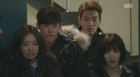 I literally cracked up at this scene! I mean just look at Yoo Rae's expression :P (Pinocchio)