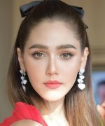 Chompoo Araya Alberta Hargate