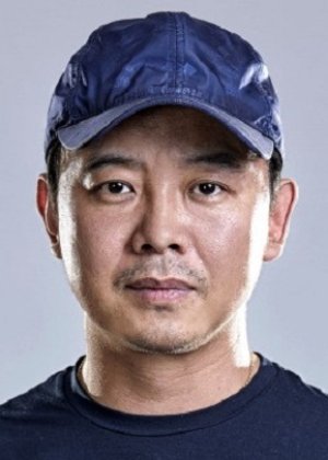 Yang Dong in Jagged Peaks Chinese Drama()