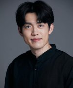 Lee Eun Seok