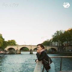 100-Hour Romantic Vacation – Paris et ITZY Korean TV Program photo