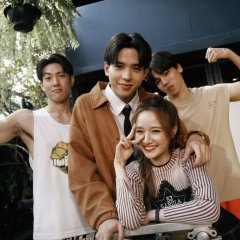 Wandee Goodday () photo