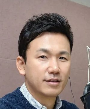 Kwang Yong Lee