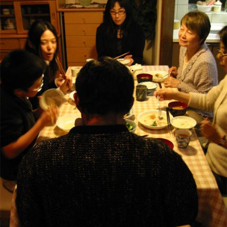 A Mesa de Jantar de Noriko (2006)