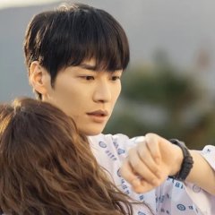 Kim Young Kwang photo