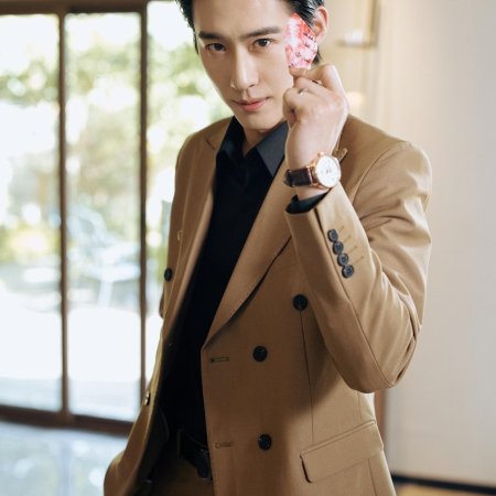 Xiao Shi De Ta Zhi Qian Jin Gui Lai (2024)