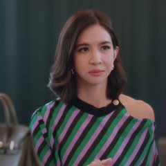 Nan Chalita Fuangaromya photo