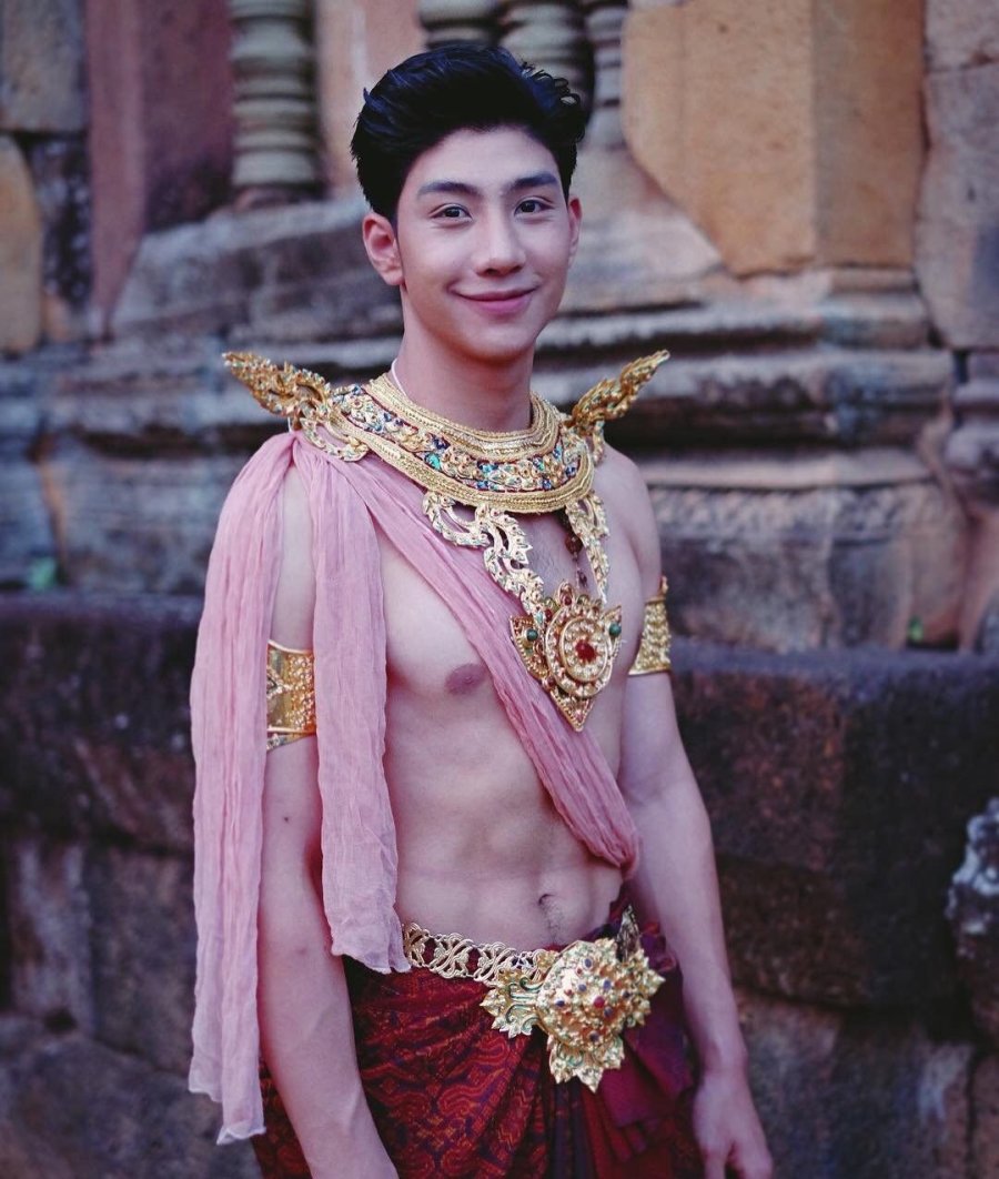 god like mond 2.jpg