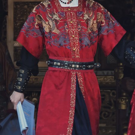 Liang Chen Mei Jin ()