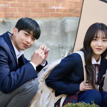 Head over Heels: Behind the Scenes (2025)