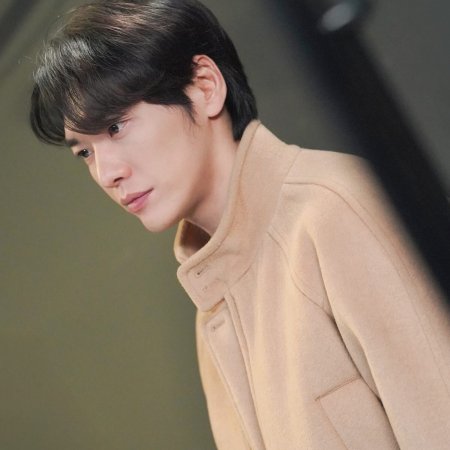 Walking on Thin Ice (2025)