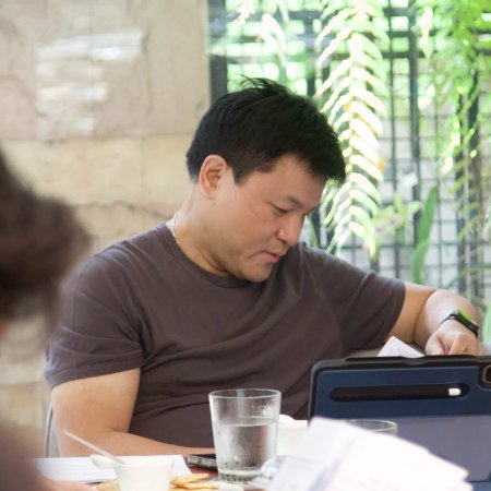 The Edge of Horizon ()