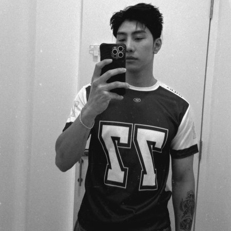 A Dog and a Plane ()