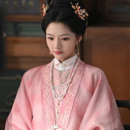 Liang Chen Mei Jin ()