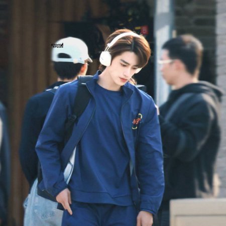 League of Legends ()