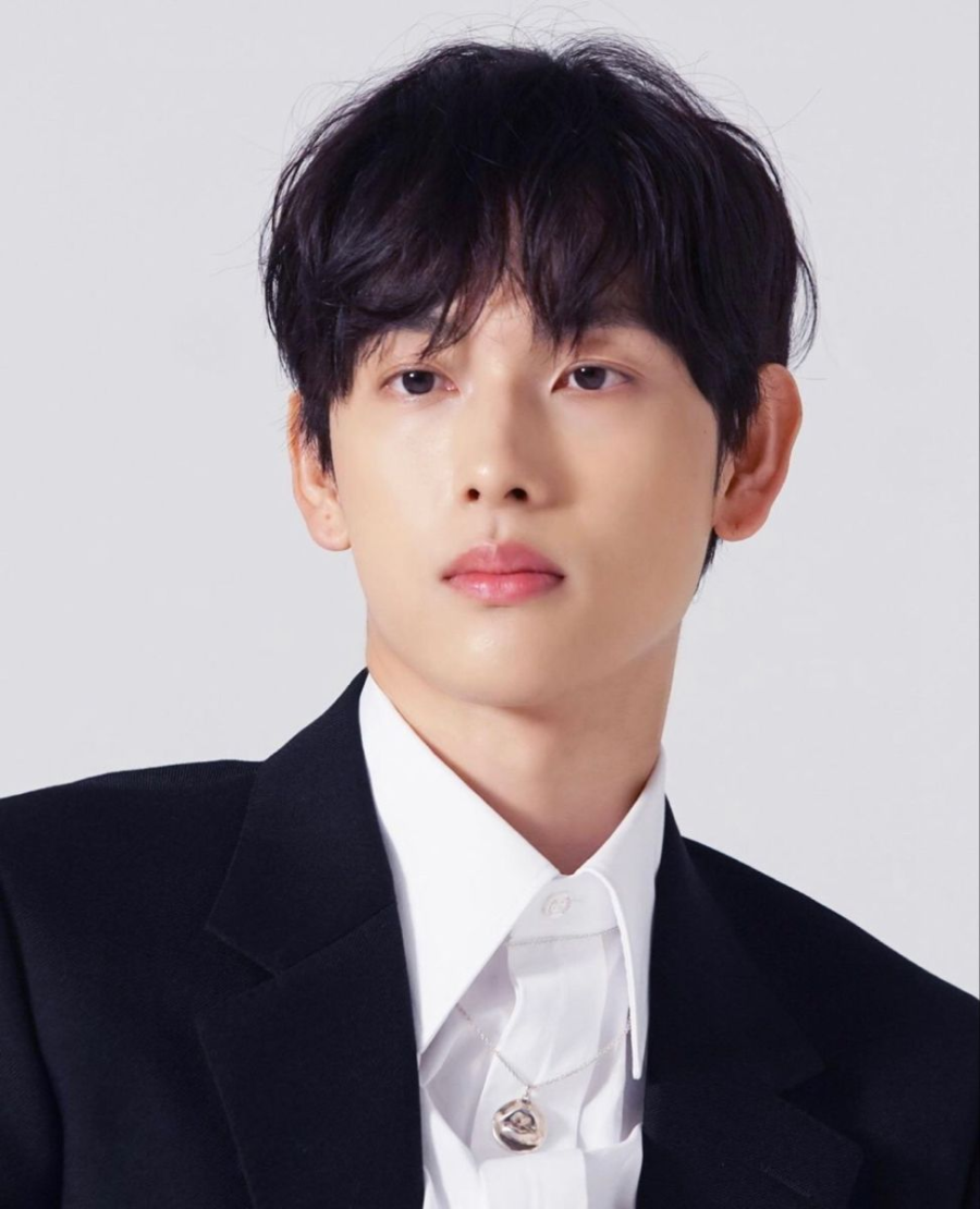 Yim siwan 𝜗ৎ Yim siwan 𝜗ৎ