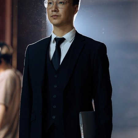 Xiao Shi De Ta Zhi Qian Jin Gui Lai (2024)