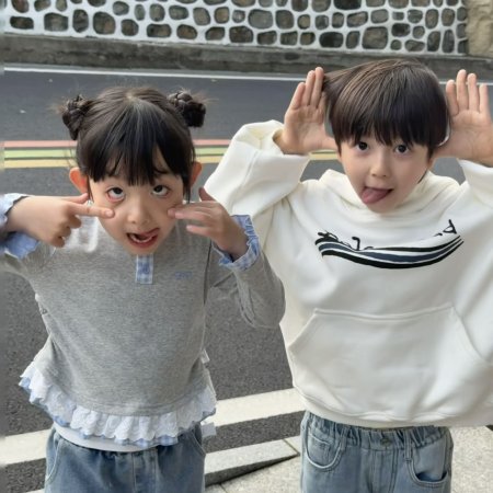 The Warmth in the Dark ()