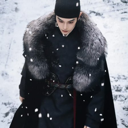 The Palace Stewardess ()