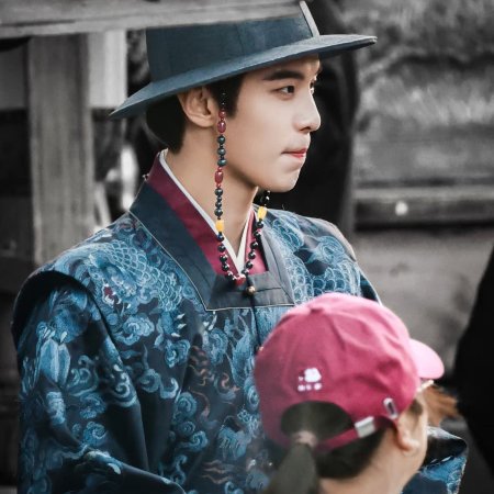 Reborn of the Rightful ()