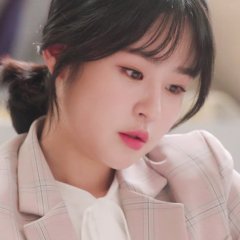 Shim Eun Woo photo